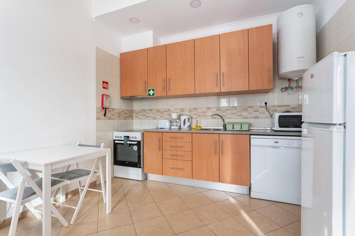 Blife Salinya Private Rooms At N125 Olhão Екстериор снимка
